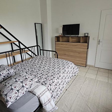 Bed To Rent - Maison Calme Avec Jacuzzi Sous Supplement Burdeos Exterior foto