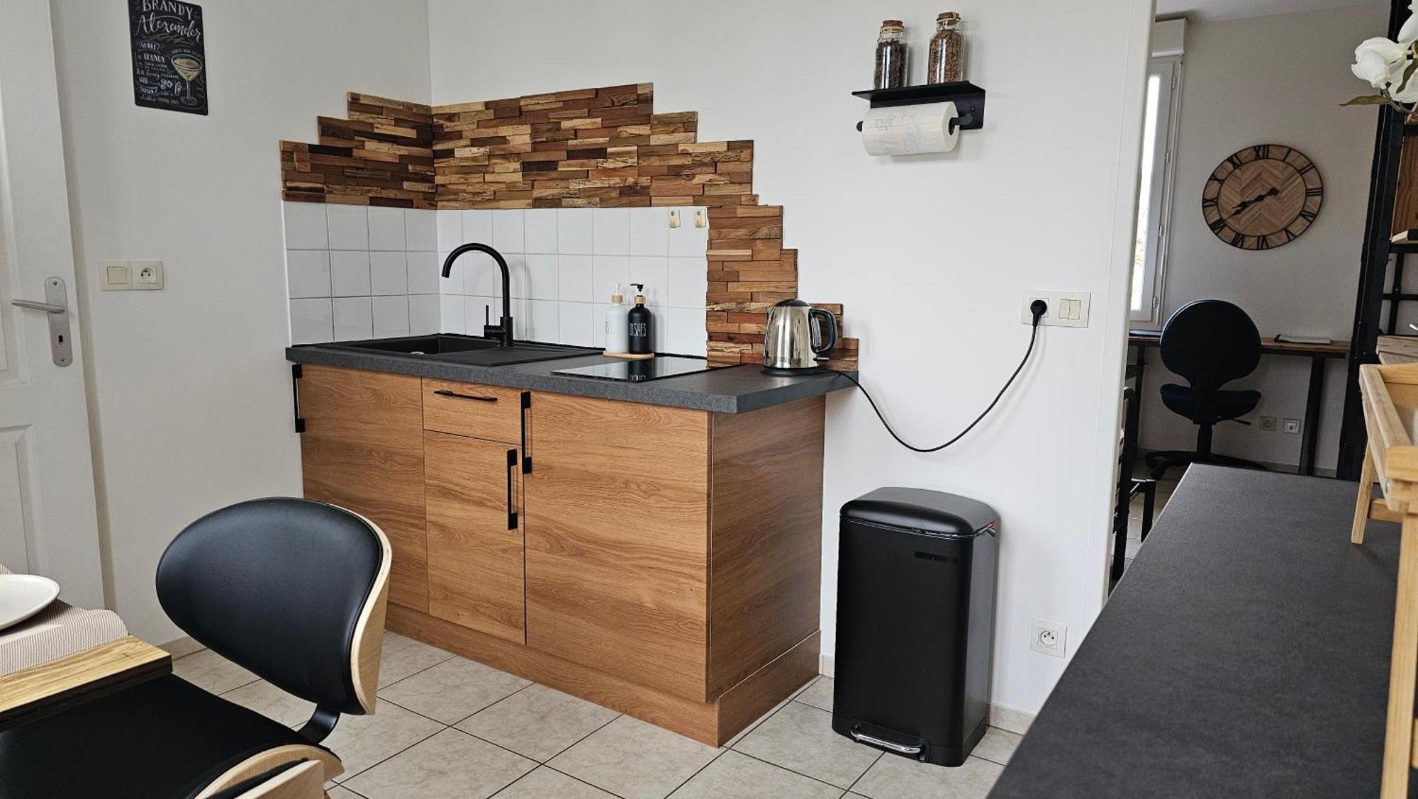 Bed To Rent - Maison Calme Avec Jacuzzi Sous Supplement Burdeos Exterior foto
