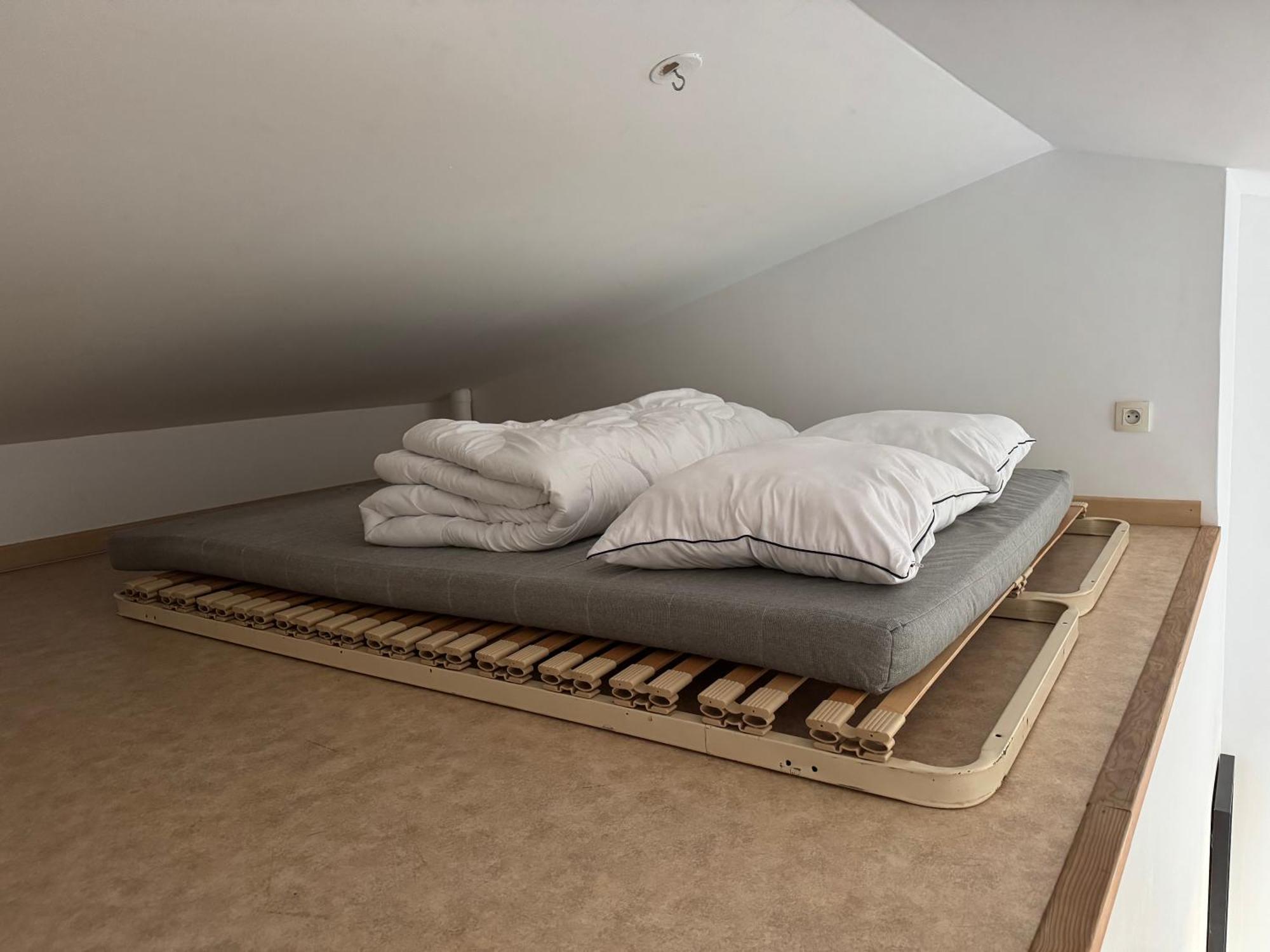 Bed To Rent - Maison Calme Avec Jacuzzi Sous Supplement Burdeos Exterior foto